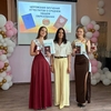 ВЫПУСКНОЙ В ШКОЛЕ №11: ТАВДИНСКИМ ОДИННАДЦАТИКЛАССНИКАМ И ОТЛИЧНИКАМ УЧЕБЫ ВРУЧИЛИ АТТЕСТАТЫ - Средства массовой информации