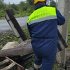 СПАСАТЕЛИ ТАВДЫ ПОМОГАЮТ ЛИКВИДИРОВАТЬ ПОСЛЕДСТВИЯ ЧС В ПОСЁЛКЕ КУШВА - Средства массовой информации